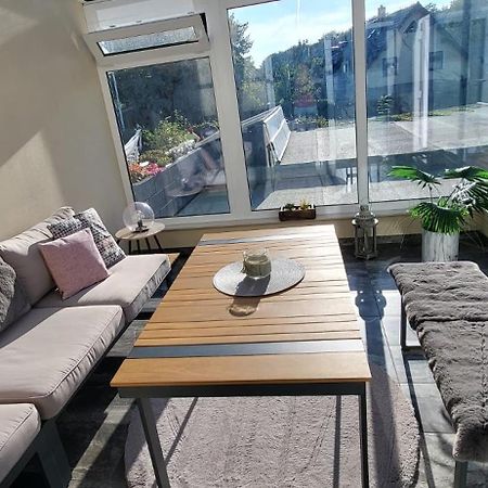 Komfortabele Ferienwohnung In Ruhiger Lage Сасниц Екстериор снимка